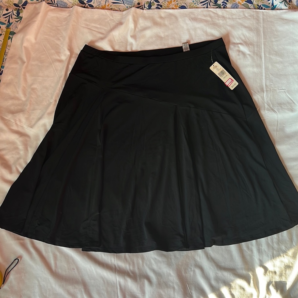 i.e Brand Womens Skirt Size XL Black Knee High Wrinkle Free, Soft Fabric… - Picture 2 of 10